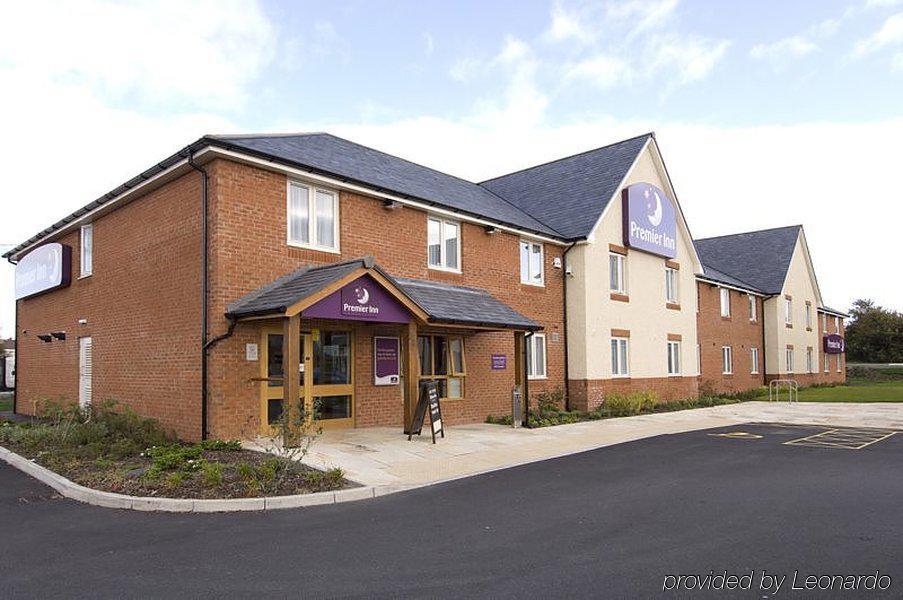 Premier Inn Premier Inn Rhuddlan Extérieur photo