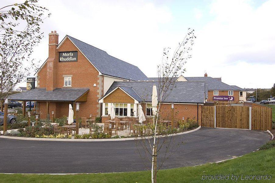 Premier Inn Premier Inn Rhuddlan Extérieur photo